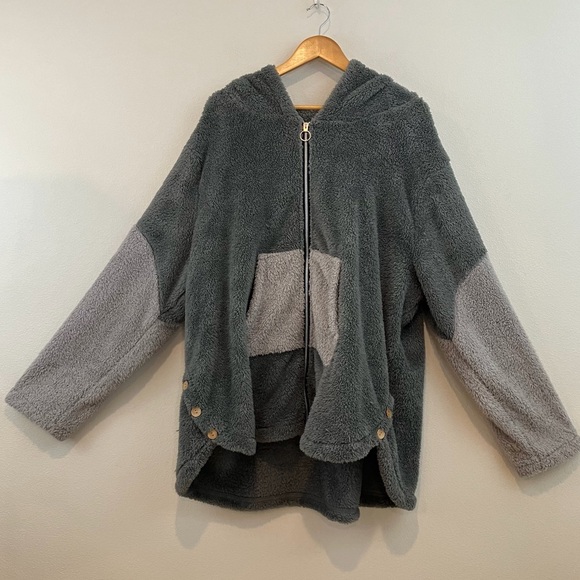 Teddy Bear Gray Hoodie - Picture 6 of 12